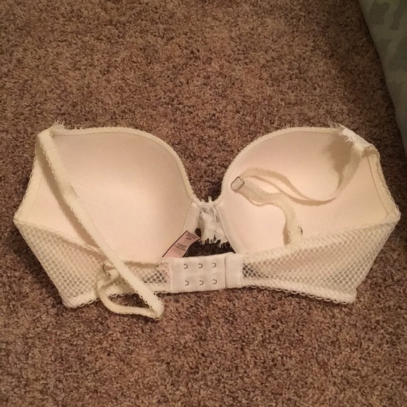 Victoria’s Secret Dream Angels “I Do” Push up Bra - Picture 2 of 4